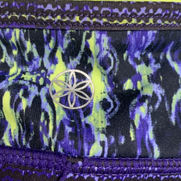 GAIAM Patterned Sports Bra Size Large - Picture 3 of 8